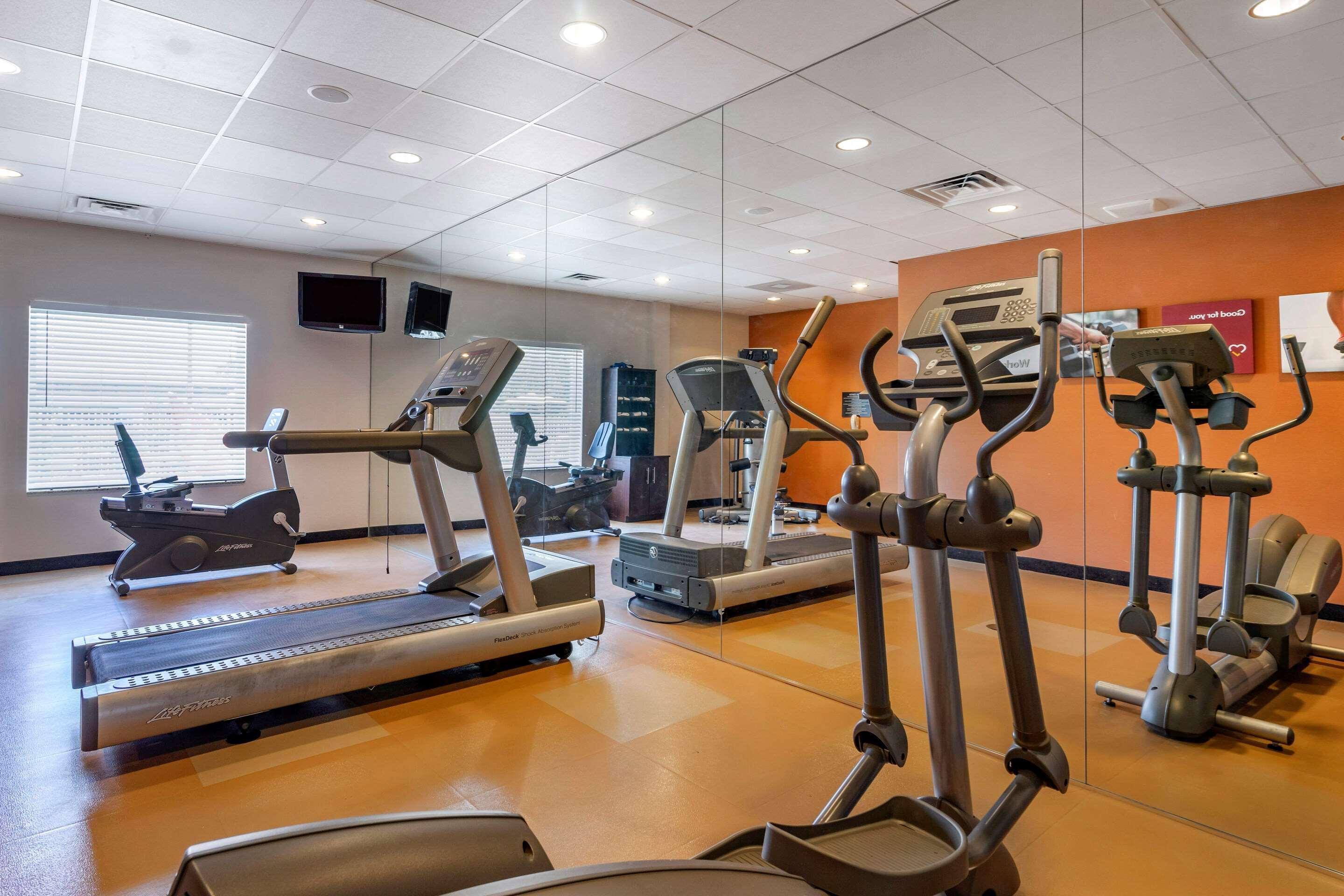 Hampton Inn By Hilton Tampa Fairgrounds Casino Mango Экстерьер фото